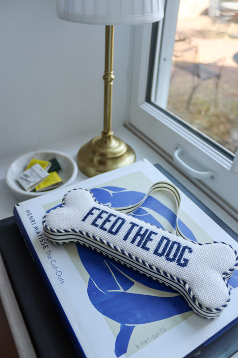 Feed the Dog Door Sign